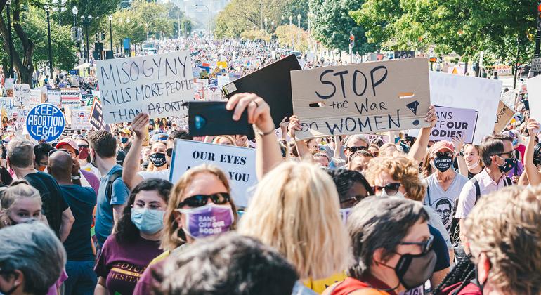 La fin du droit constitutionnel d'avorter aux États-Unis, un « coup dur pour les droits des femmes », selon l'ONU